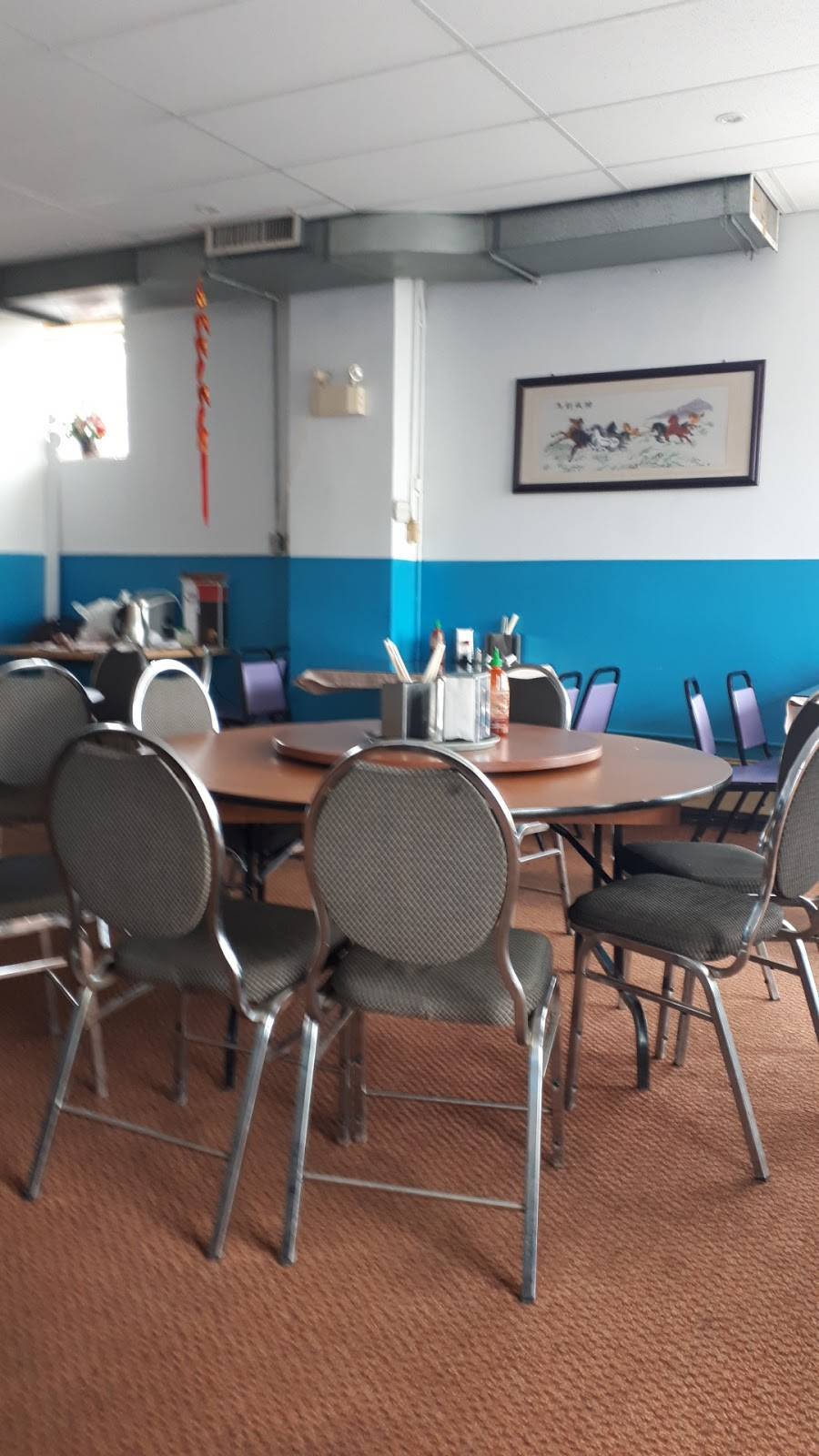 Restaurant Dong Sheng | restaurant | 6690 Avenue de Darlington, Montréal, QC H3S 1J5, Canada | 5147382986 OR +1 514-738-2986