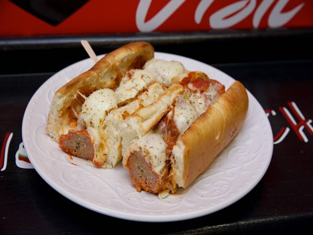 Fork’n Sammich | restaurant | 1055 S Broadway, East Providence, RI 02914, USA | 4014431855 OR +1 401-443-1855