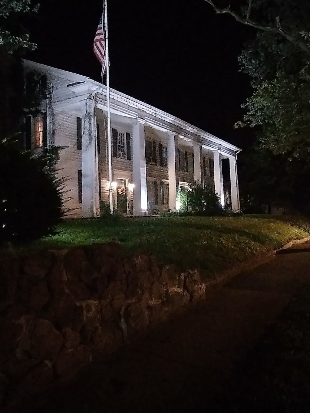 Riders Inn | restaurant | 792 Mentor Ave, Painesville, OH 44077, USA | 4403548200 OR +1 440-354-8200