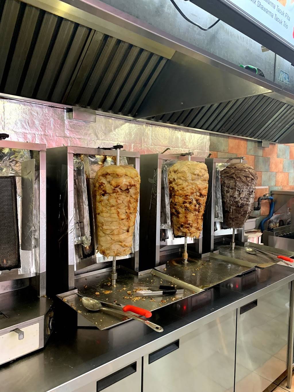 Amir Vimont | restaurant | 2157 Boulevard des Laurentides, Laval, QC H7M 4M2, Canada | 4506694111 OR +1 450-669-4111