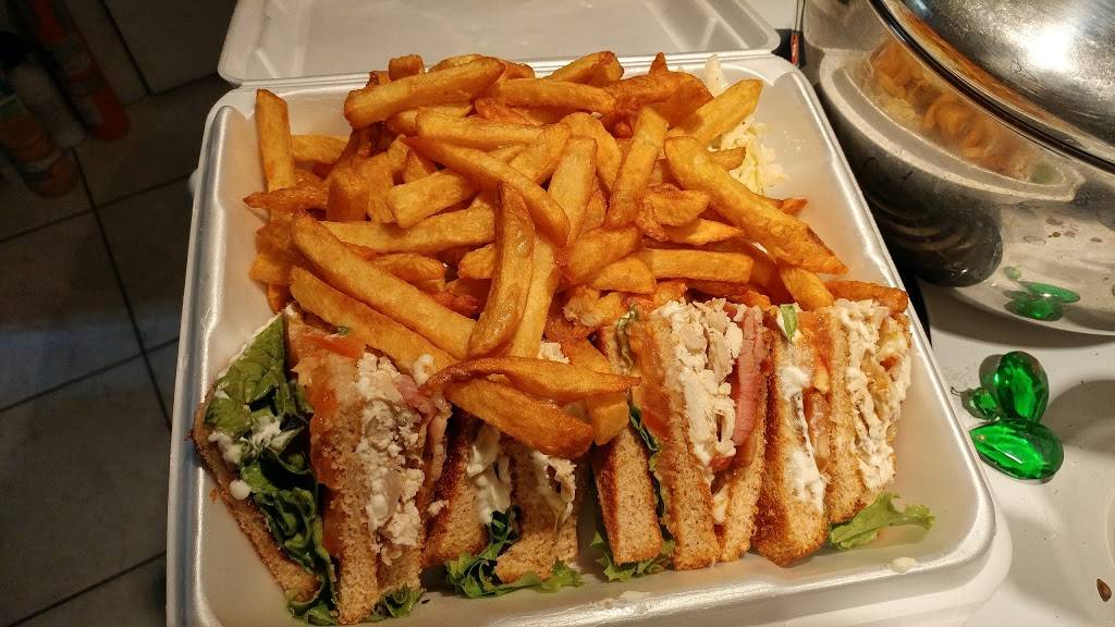 Madame Gourmandine | restaurant | 94 Rue Saint-Lambert, Sherbrooke, QC J1C 0N8, Canada | 8198463807 OR +1 819-846-3807