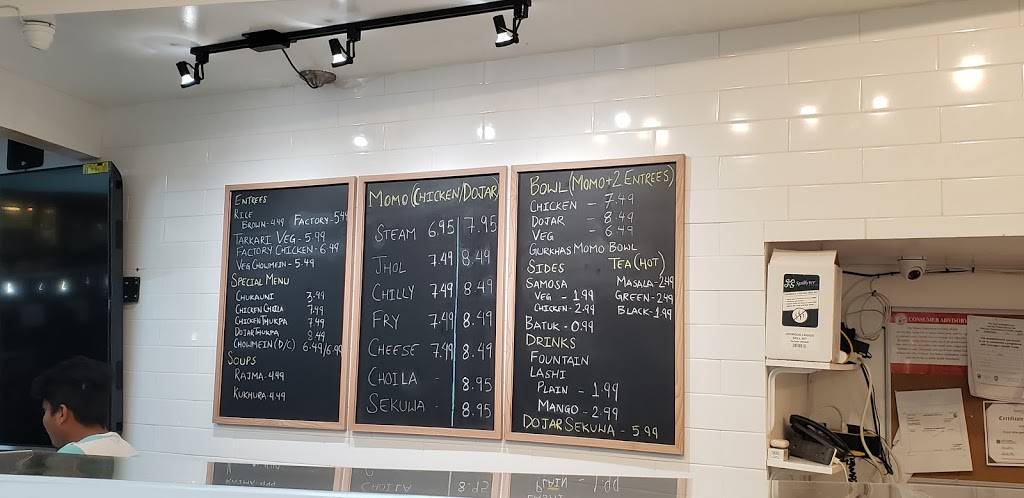 MOMO Factory | restaurant | 3202 N Broadway, Chicago, IL 60657, USA | 7736612970 OR +1 773-661-2970