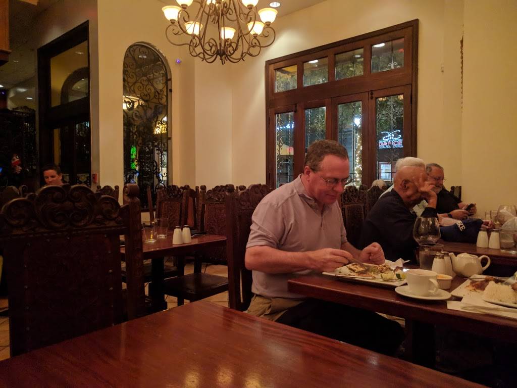 La Canela | restaurant | 141 Gibbs St D, Rockville, MD 20850, USA | 3012511550 OR +1 301-251-1550