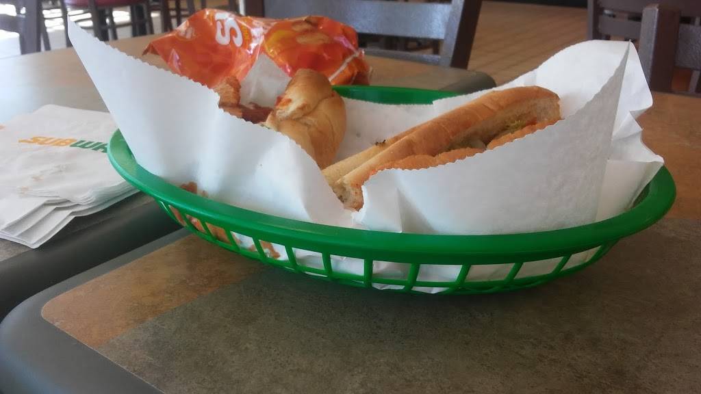 Subway | meal takeaway | 523 Lomas Blvd NW, Albuquerque, NM 87102, USA | 5059622146 OR +1 505-962-2146