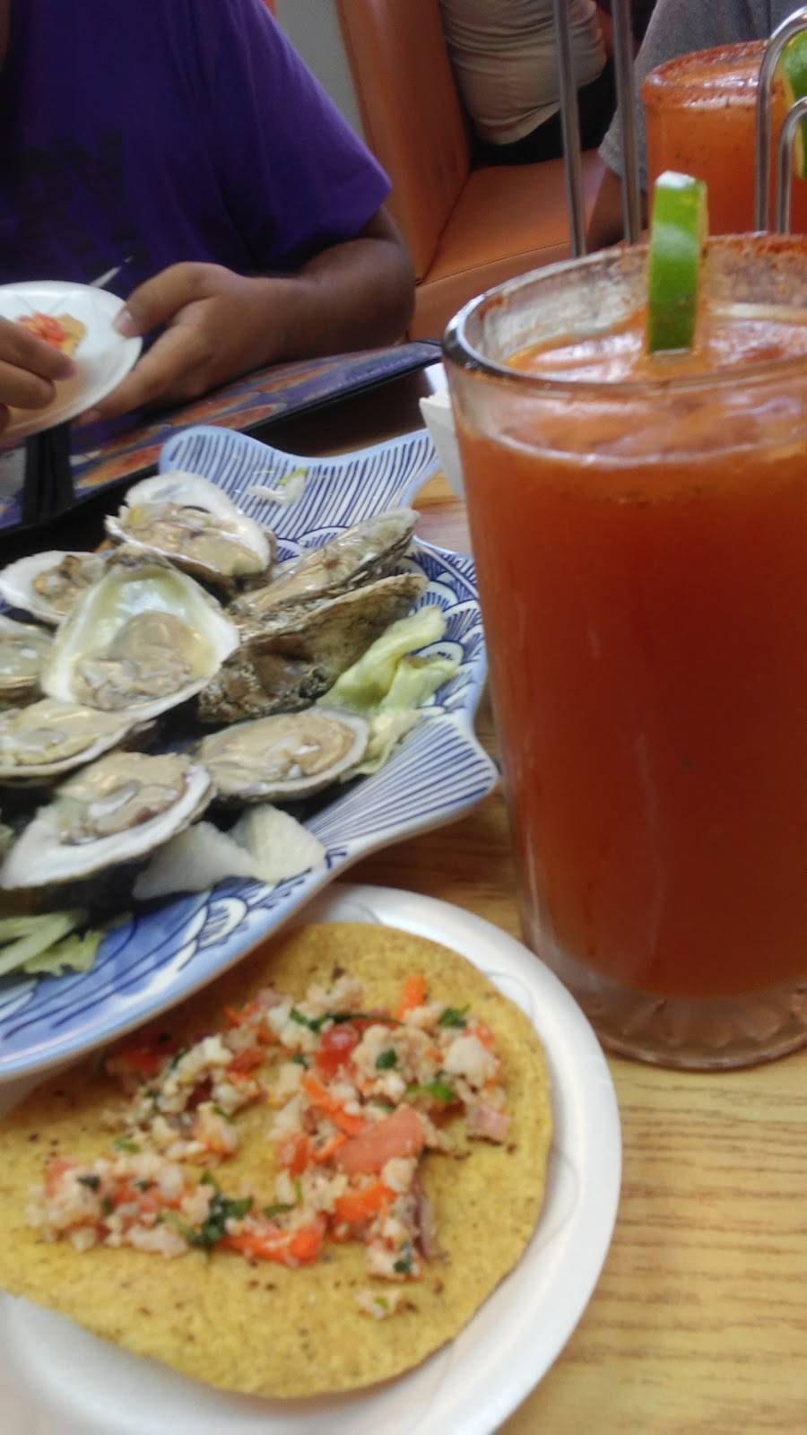 Isla Del Mar # 2 | restaurant | 1300 Glen Rock Ave, Waukegan, IL 60085, USA | 8475996001 OR +1 847-599-6001