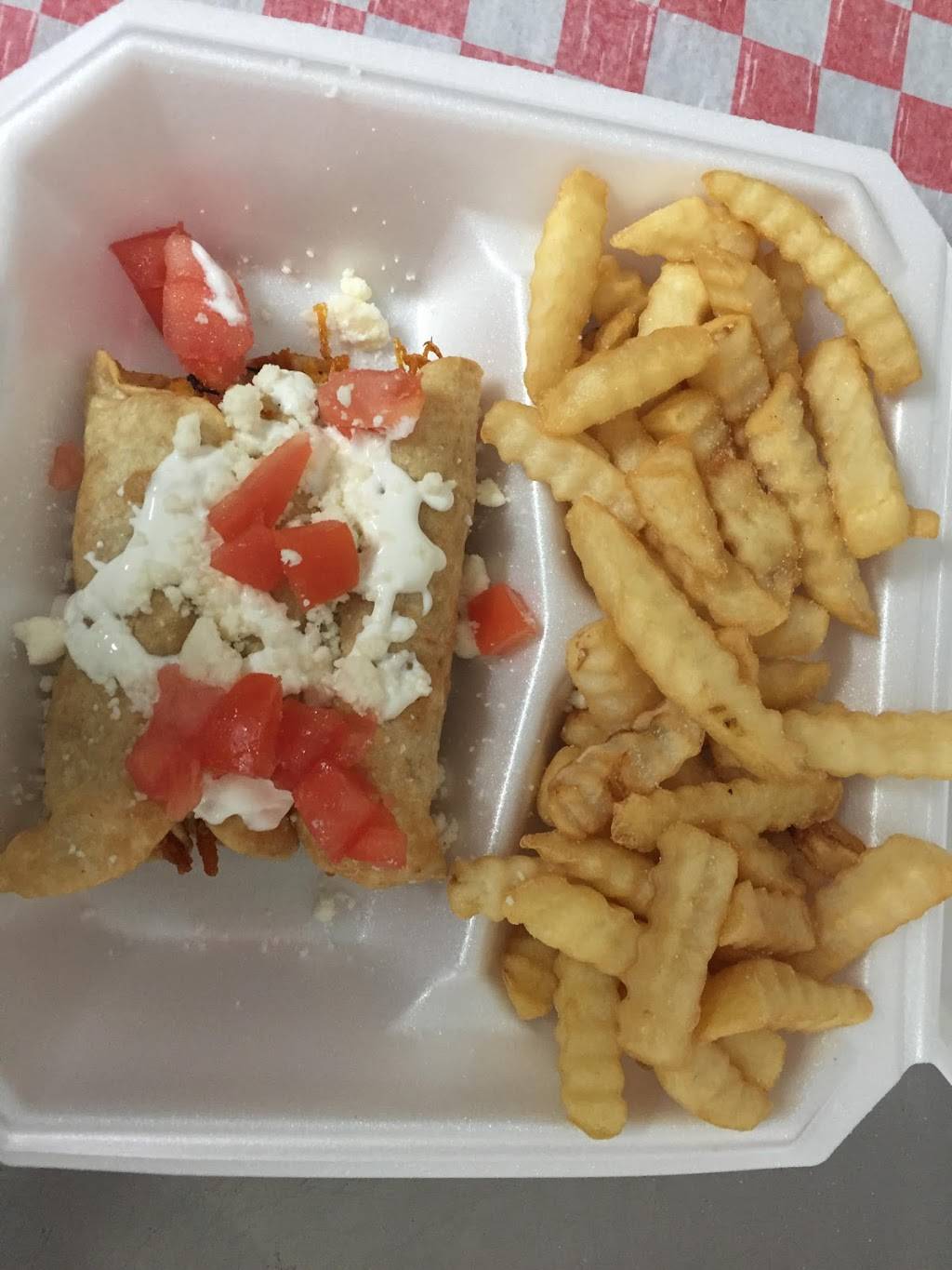 Nikis Place | restaurant | 1320 Riverbend Rd, Dalton, GA 30721, USA | 7062290710 OR +1 706-229-0710