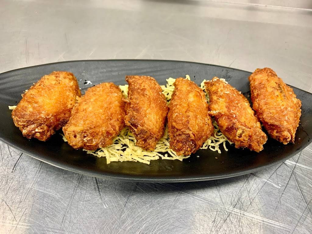 Spicy Fingers Seafood Kitchen—Cajun seafood boil & more | restaurant | 1549 W Chicago Ave, Chicago, IL 60642, USA | 3128388868 OR +1 312-838-8868