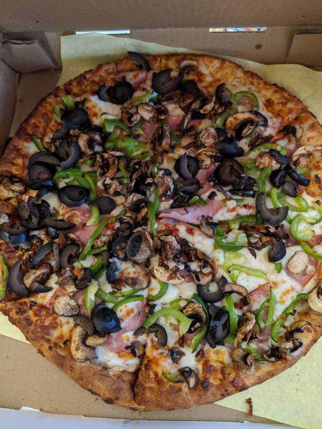 Famous Pizza | meal delivery | 14059 Victory Blvd, Van Nuys, CA 91401, USA | 8189011186 OR +1 818-901-1186
