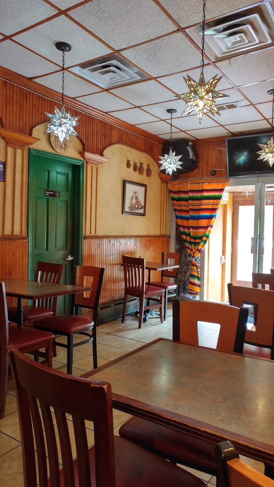 Castros | restaurant | 511 Myrtle Ave, Brooklyn, NY 11205, USA | 7183981459 OR +1 718-398-1459