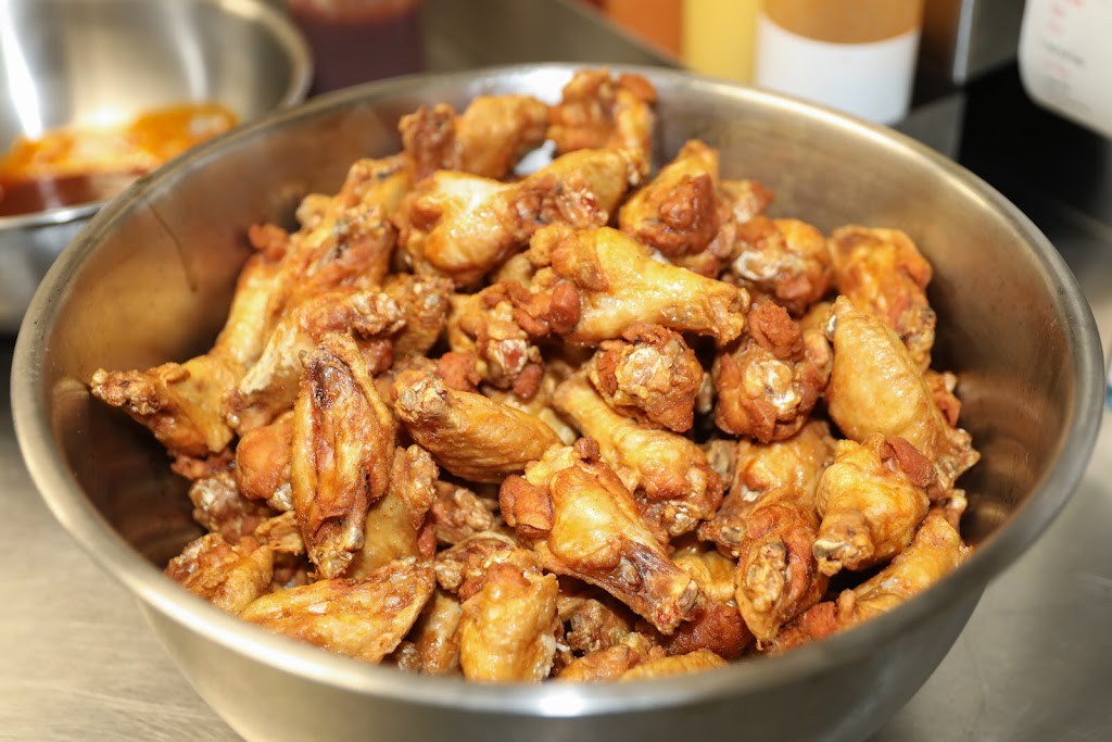Florida Wing Factory | restaurant | 3551 N Blair Stone Rd, Tallahassee, FL 32301, USA | 8507653328 OR +1 850-765-3328