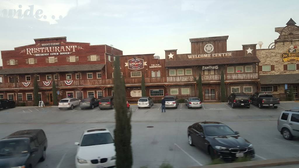 Baja Fresh Mexican Grill | restaurant | 25712 Ward Dr, Kettleman City, CA 93239, USA | 5593869774 OR +1 559-386-9774