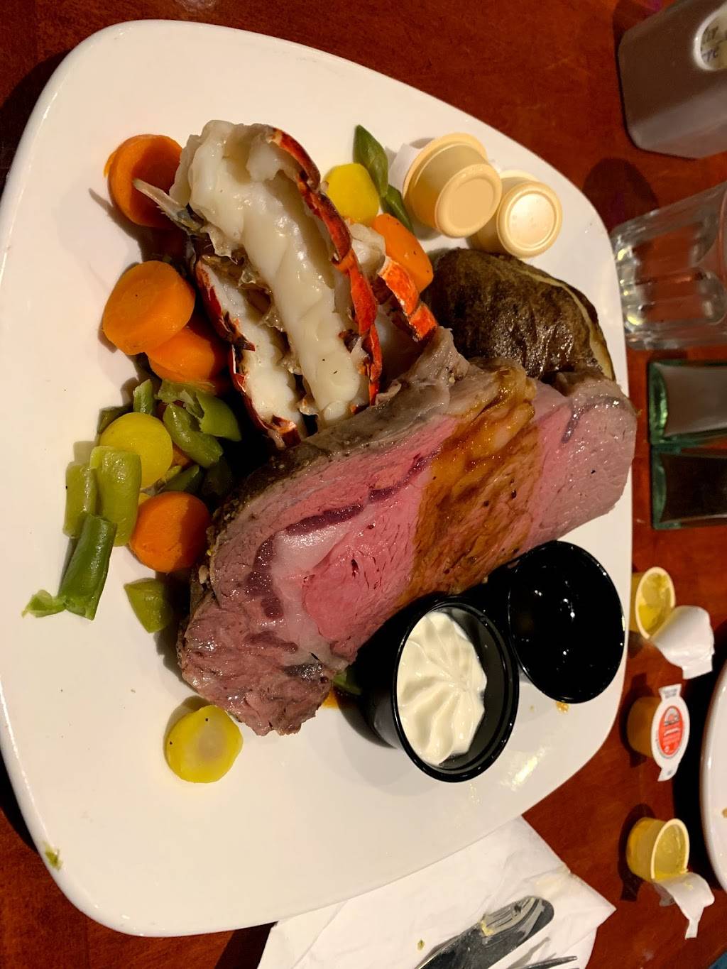 Shorelines Casino Thousand Islands | restaurant | 380 ON-2, Gananoque, ON K7G 2V4, Canada | 6133826800 OR +1 613-382-6800