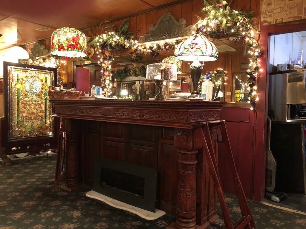 Johns | Family Restaurant | restaurant | 847 Berryville Pike, Charles Town, WV 25414, USA | 3047254348 OR +1 304-725-4348