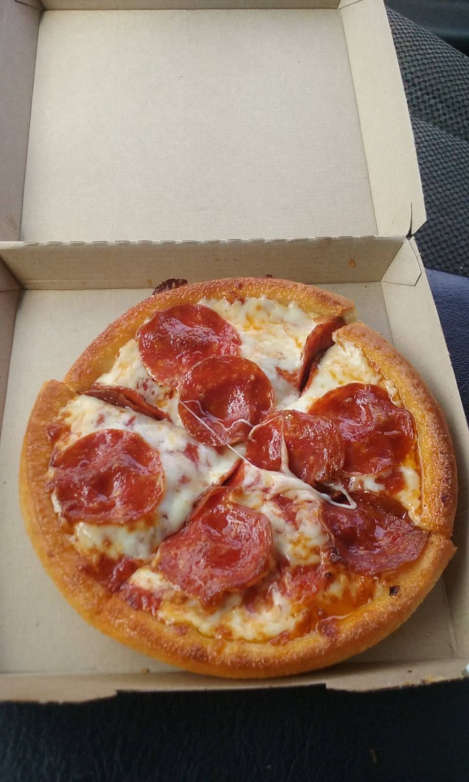 Pizza Hut | restaurant | 2383 S Main St, Akron, OH 44319, USA | 3307242229 OR +1 330-724-2229