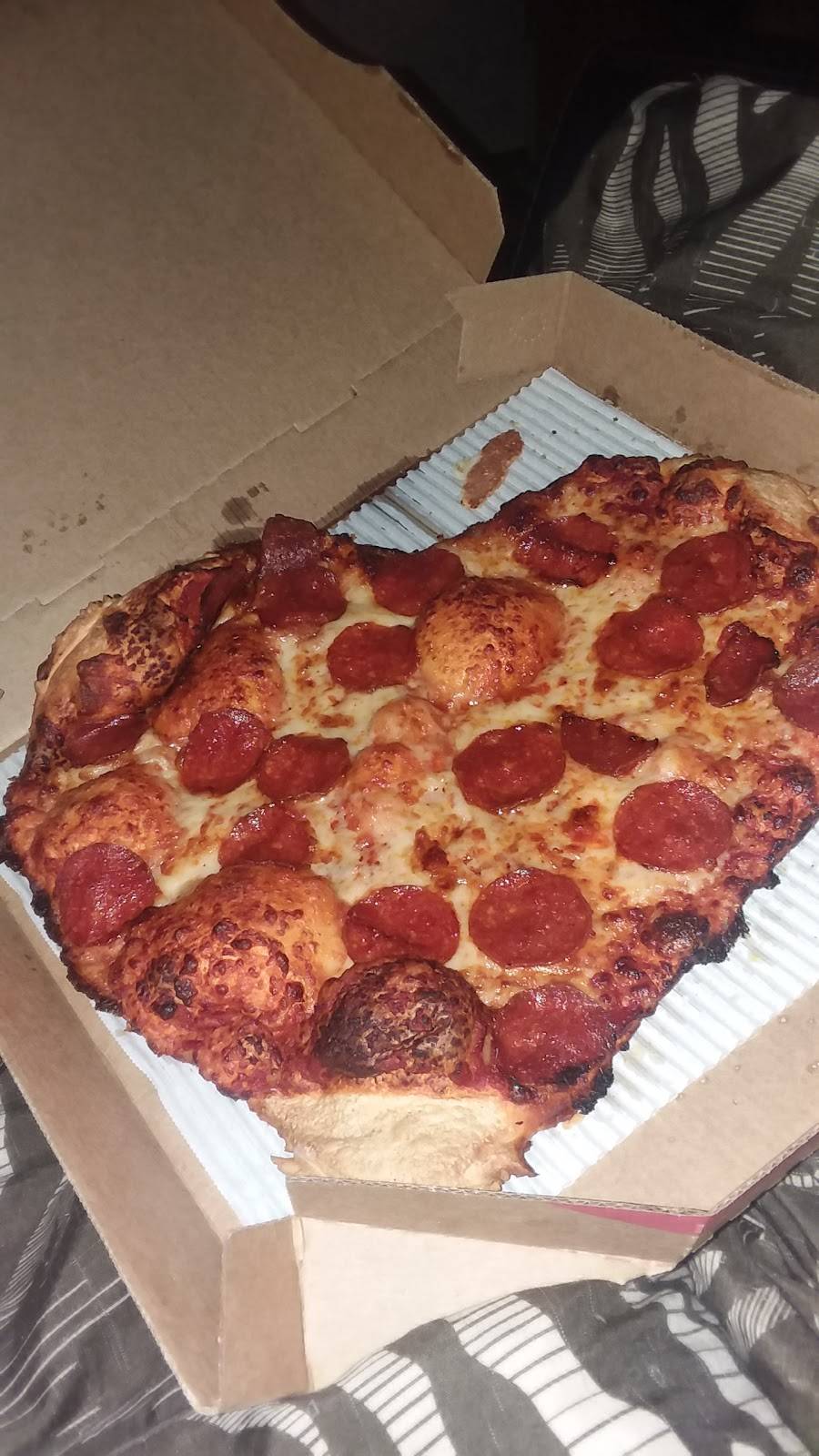 Pizza Hut | meal takeaway | 1600 Euclid Ave, Des Moines, IA 50313, USA | 5152447700 OR +1 515-244-7700