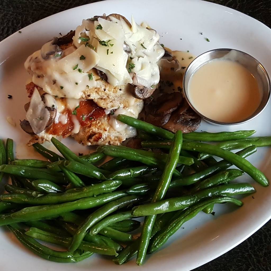 Ruby Tuesday | restaurant | 1230 Virginia Ave, East Point, GA 30344, USA | 4045594887 OR +1 404-559-4887