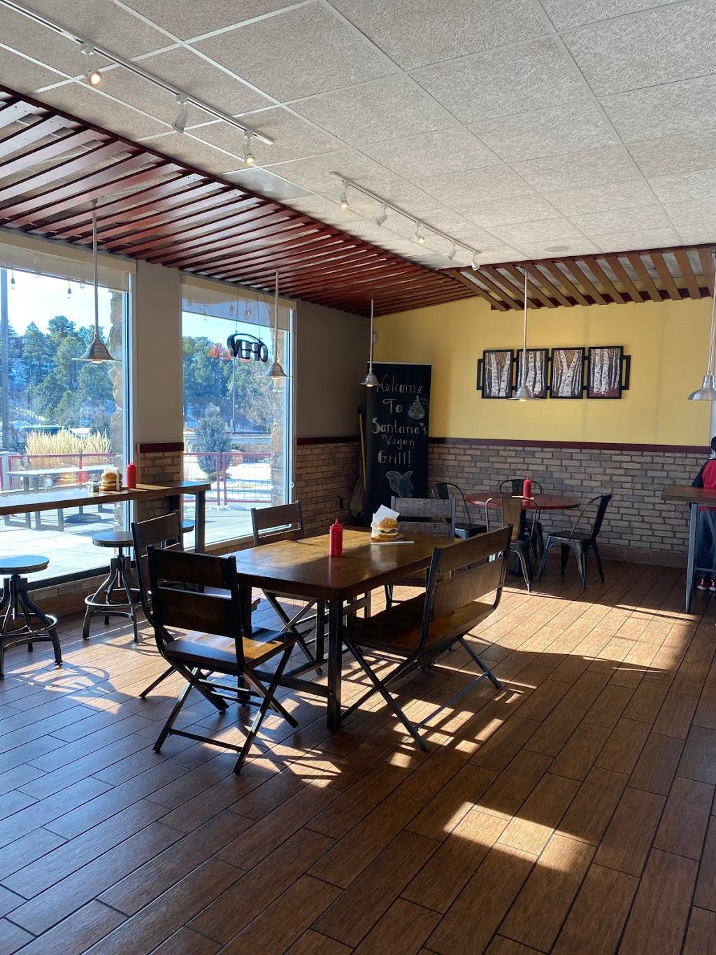 Santanas Vegan Grill | restaurant | 3220 Austin Bluffs Pkwy, Colorado Springs, CO 80918, USA | 7196949331 OR +1 719-694-9331