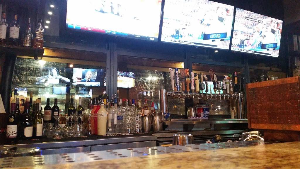 WZ Tavern East Cobb | restaurant | 3052 Shallowford Rd, Marietta, GA 30062, USA | 7709773712 OR +1 770-977-3712