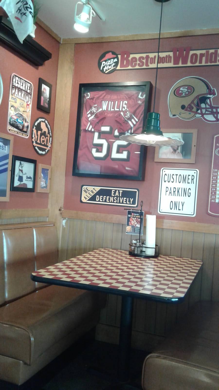 Pizza Hut | meal delivery | 7960 N Mesa St, El Paso, TX 79932, USA | 9155845574 OR +1 915-584-5574