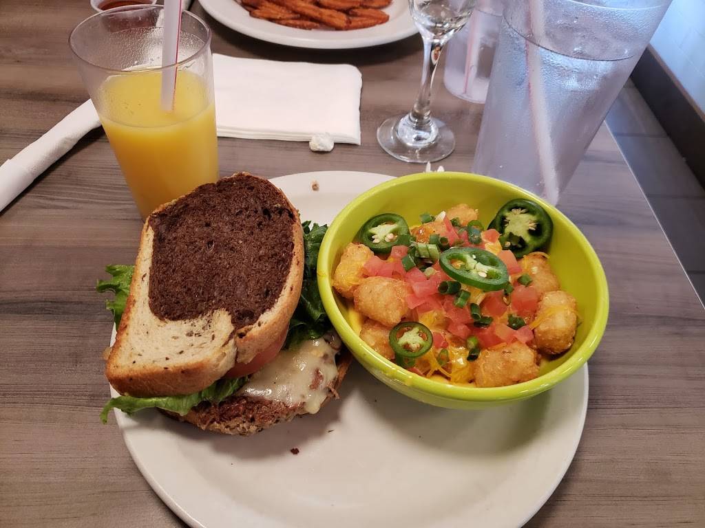 Daily Eats | restaurant | 901 S Howard Ave, Tampa, FL 33606, USA | 8138683335 OR +1 813-868-3335