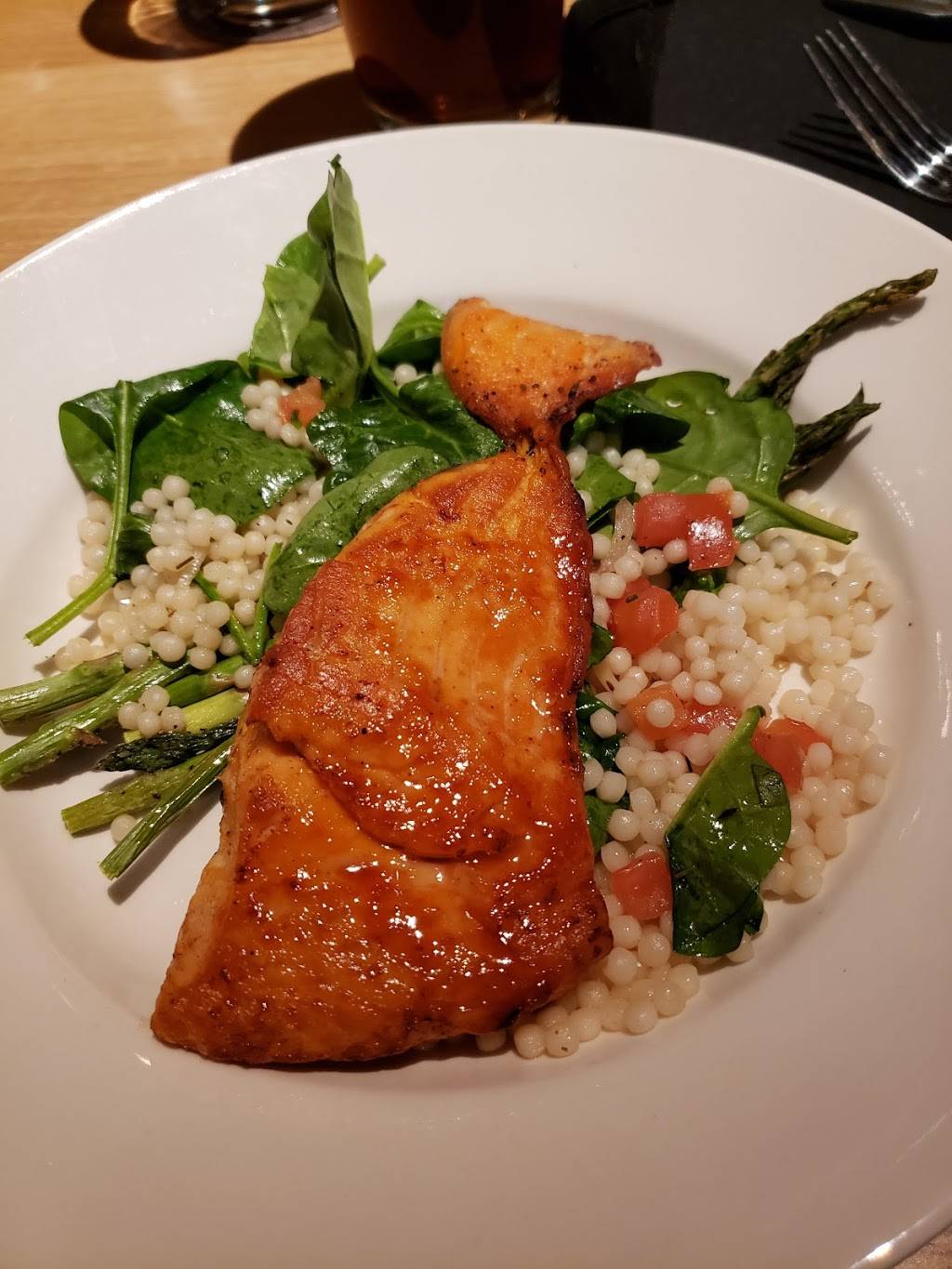 BJs Restaurant & Brewhouse | restaurant | 14245 W Colfax Ave, Lakewood, CO 80401, USA | 7209274260 OR +1 720-927-4260