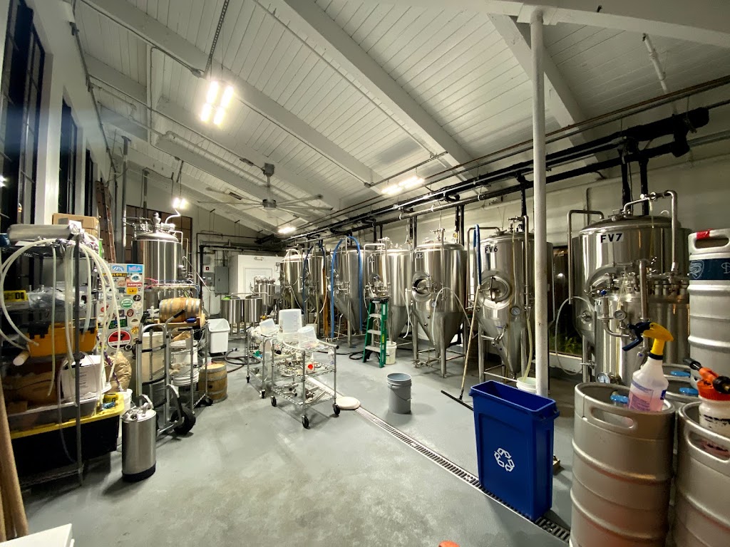 Beat Culture Brewery & Kitchen | restaurant | 7250 NW 11th St, Miami, FL 33126, USA | 7864315642 OR +1 786-431-5642