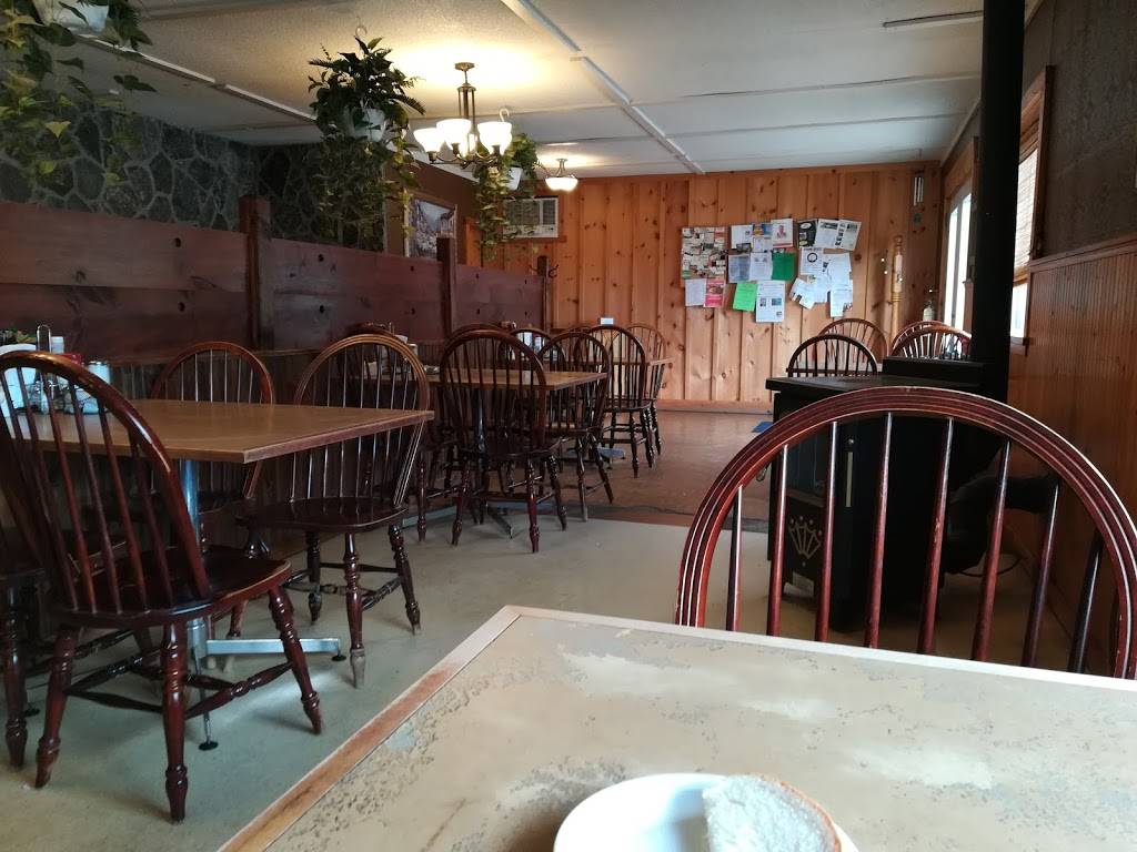 Barbs Family Restaurant | restaurant | 68 Main St S, Milverton, ON N0K 1M0, Canada | 5195958959 OR +1 519-595-8959