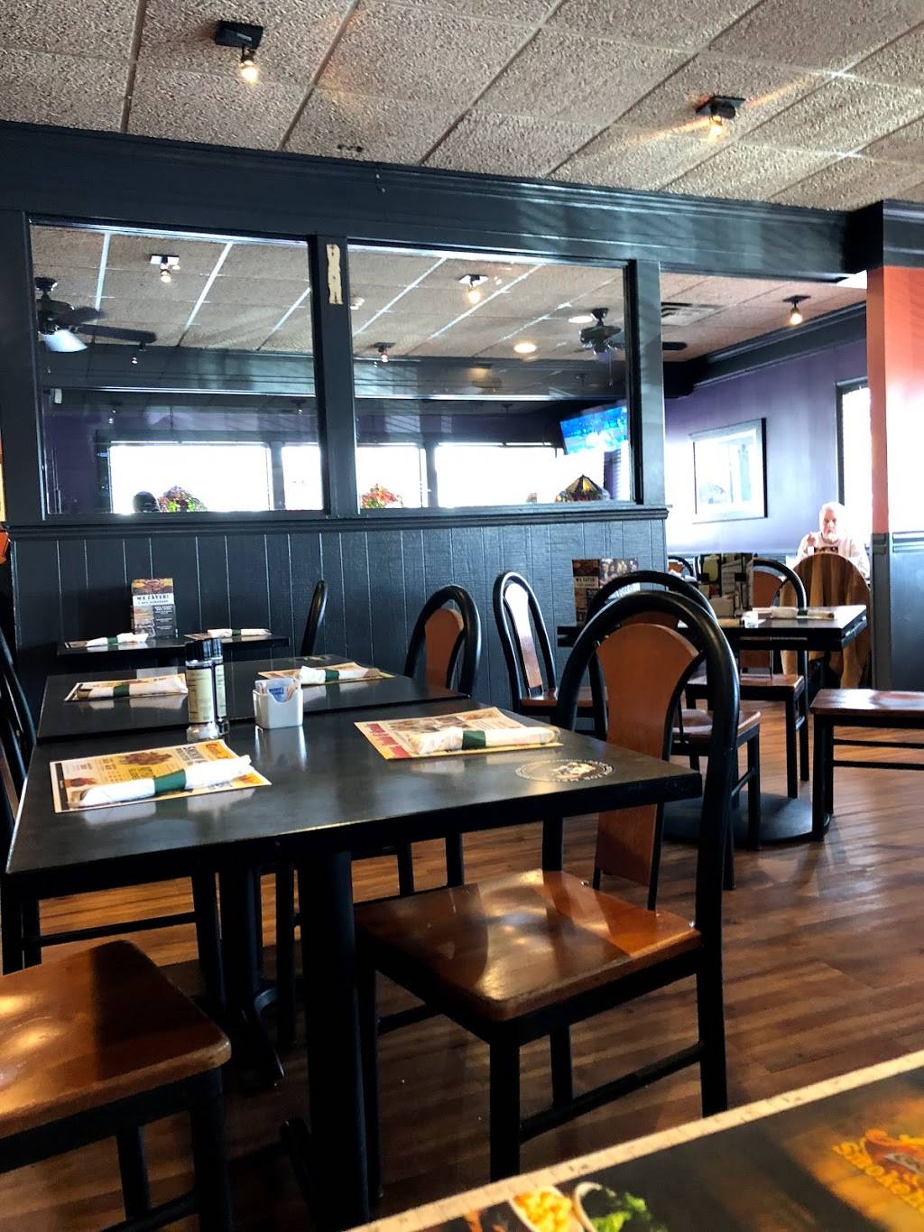 Finleys Grill & Smokehouse | restaurant | 4003, 1602 W Michigan Ave, Jackson, MI 49202, USA | 5177877440 OR +1 517-787-7440