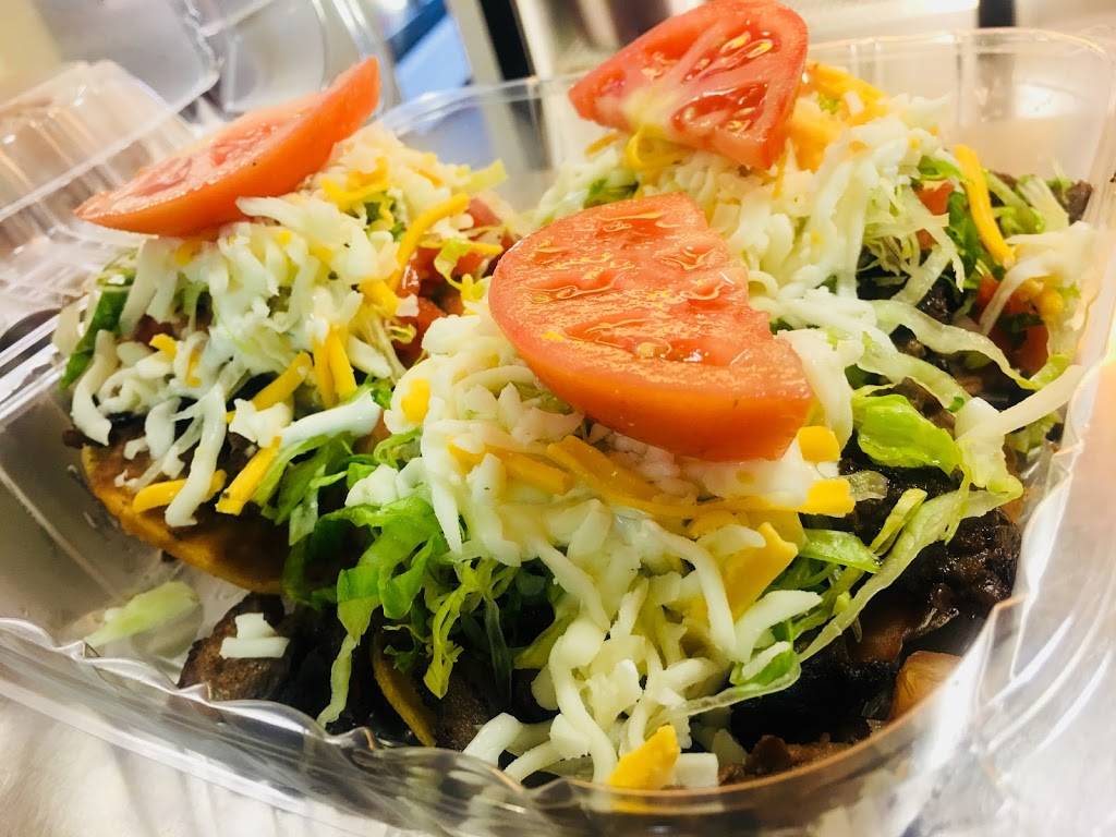 Montecristo Restaurant | restaurant | 146 Broadway, Somerville, MA 02145, USA | 6176288458 OR +1 617-628-8458