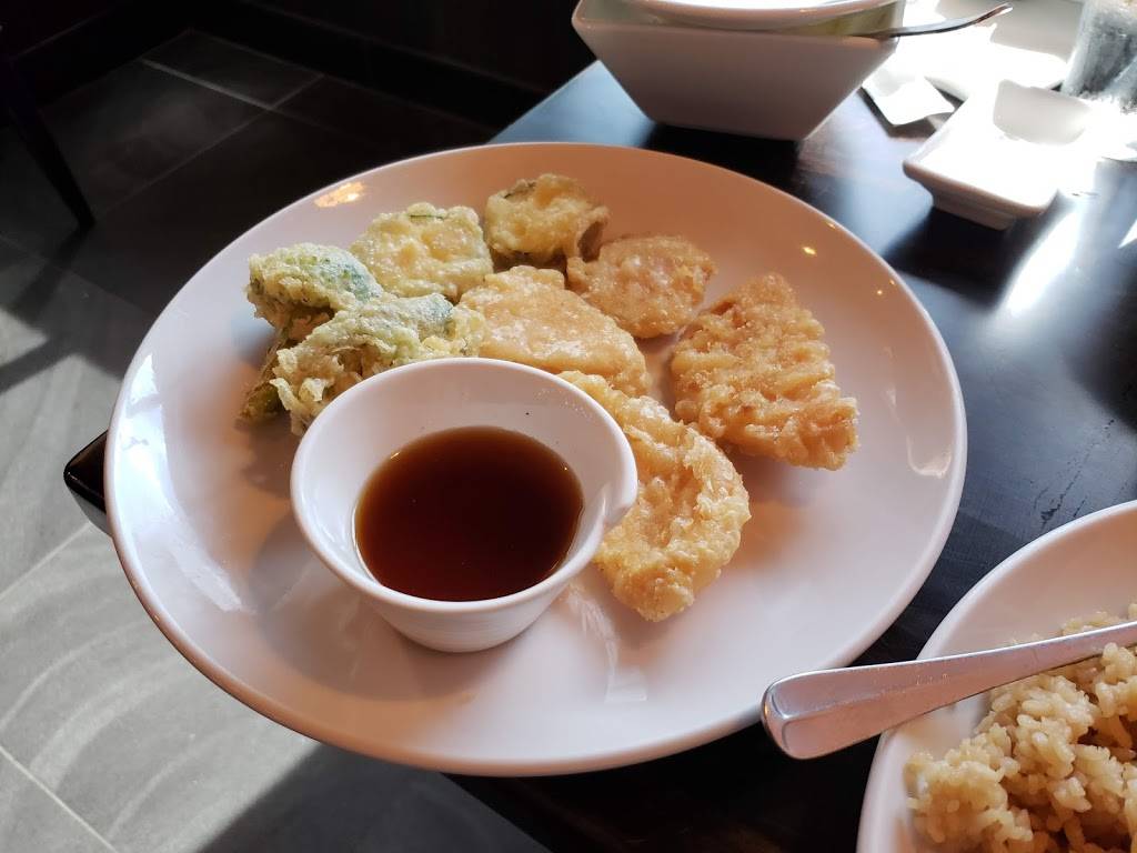 Mr Tokyo Japanese Restaurant | restaurant | 10012 Benfield Rd #300, Charlotte, NC 28269, USA | 7042745663 OR +1 704-274-5663