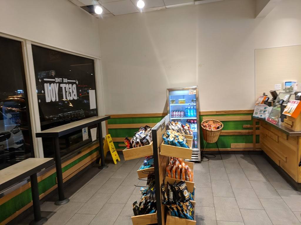 Jamba Juice | restaurant | 11074 CA-2, Los Angeles, CA 90025, USA | 3109141841 OR +1 310-914-1841