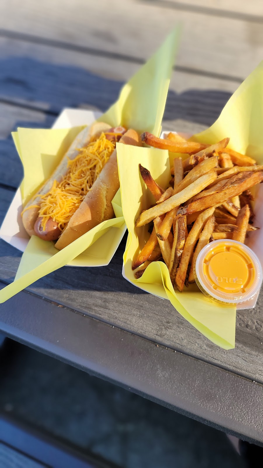 I Heart Hotdogs | restaurant | 195 Detroit Ave, Detroit, OR 97342, USA | 8058867970 OR +1 805-886-7970