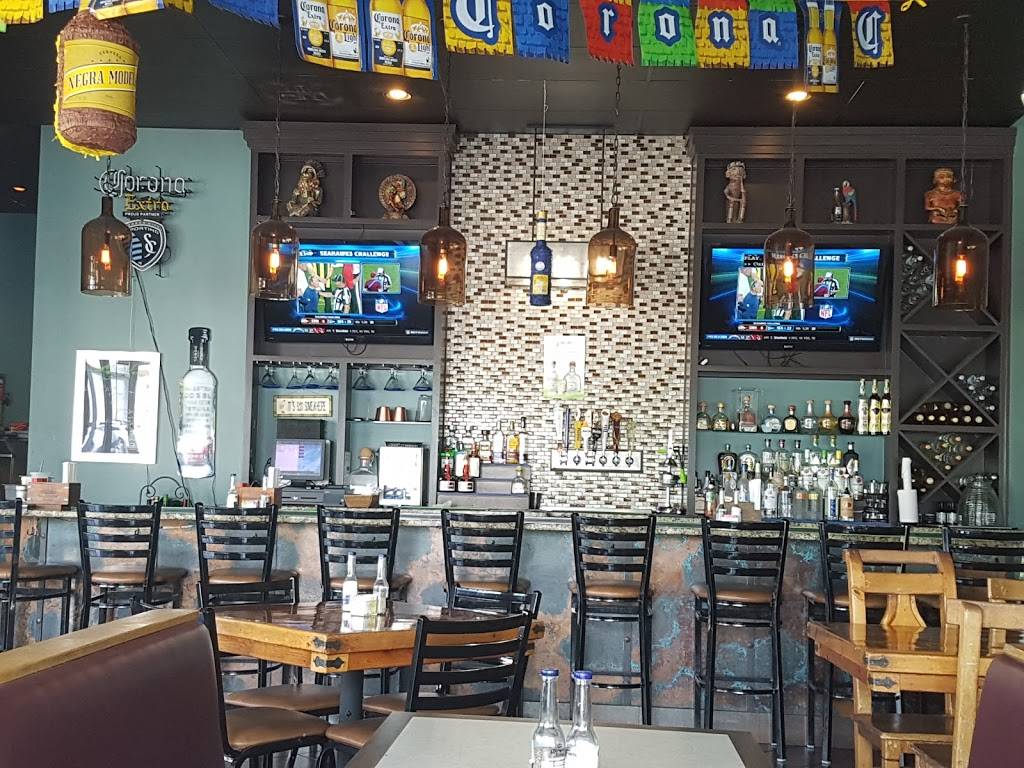 Luna Azteca Mexican Grill | restaurant | 5918 NW 63rd Terrace, Kansas City, MO 64151, USA | 8164378038 OR +1 816-437-8038