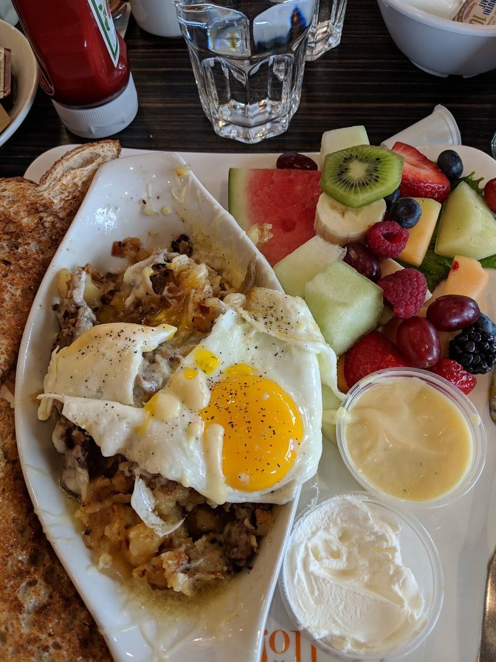 allô! mon coco - Drummondville | restaurant | 13 Rue Robert Bernard, Drummondville, QC J2C 8N1, Canada | 8194777373 OR +1 819-477-7373