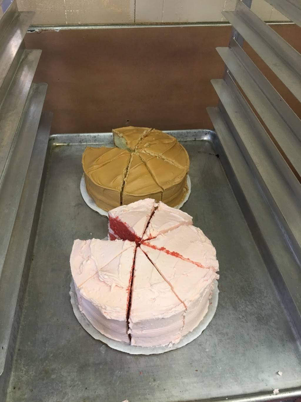 Southern Comfort & More | restaurant | 2955 Seven Mile E, Detroit, MI 48234, USA | 3137317666 OR +1 313-731-7666