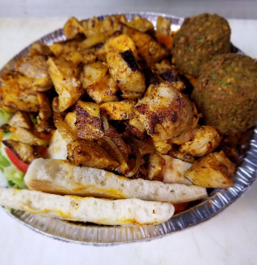The Halal Chicken And Rice Company | restaurant | 8 Jerusalem Ave, Hicksville, NY 11801, USA | 5164339700 OR +1 516-433-9700