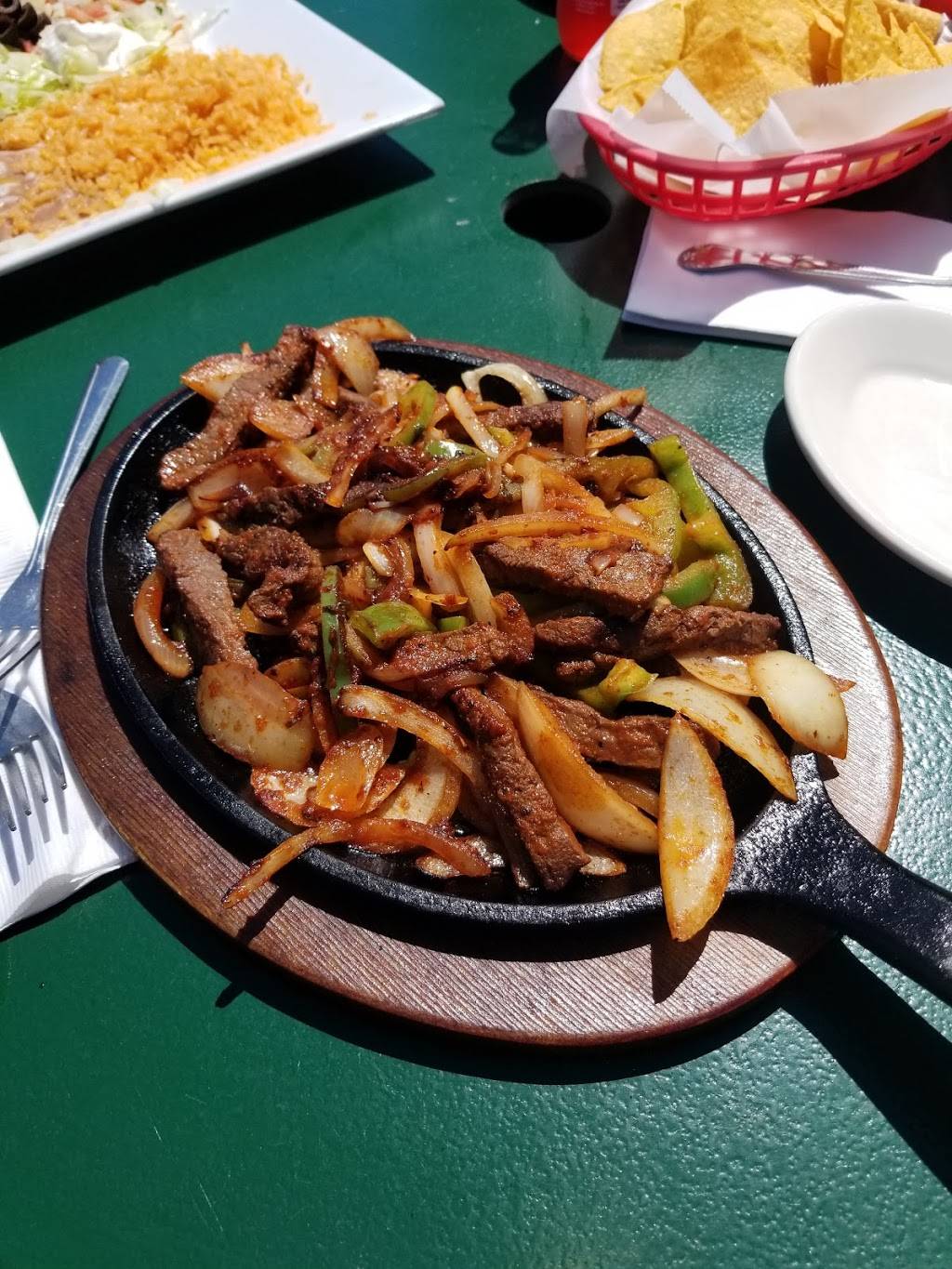 Agave Taqueria | restaurant | 2520 Commercial Ave, Anacortes, WA 98221, USA | 3605881288 OR +1 360-588-1288