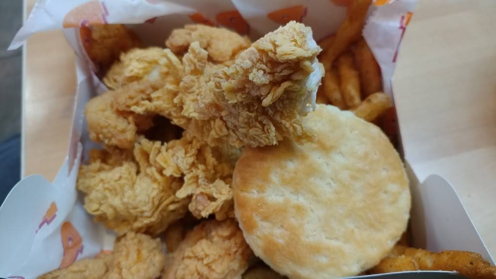 Popeyes Louisiana Kitchen | restaurant | 10413 Lefferts Blvd, South Richmond Hill, NY 11419, USA | 7183222325 OR +1 718-322-2325