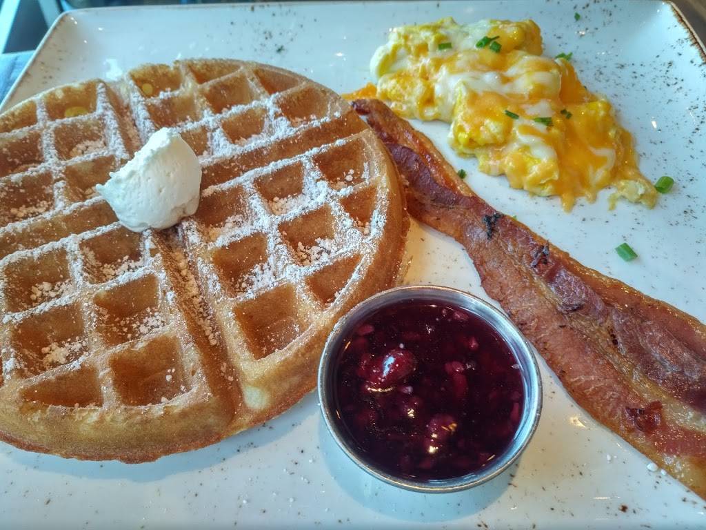 First Watch - Streets of St Charles | restaurant | 1405 Beale St Ste 102, St Charles, MO 63303, USA | 6362388970 OR +1 636-238-8970