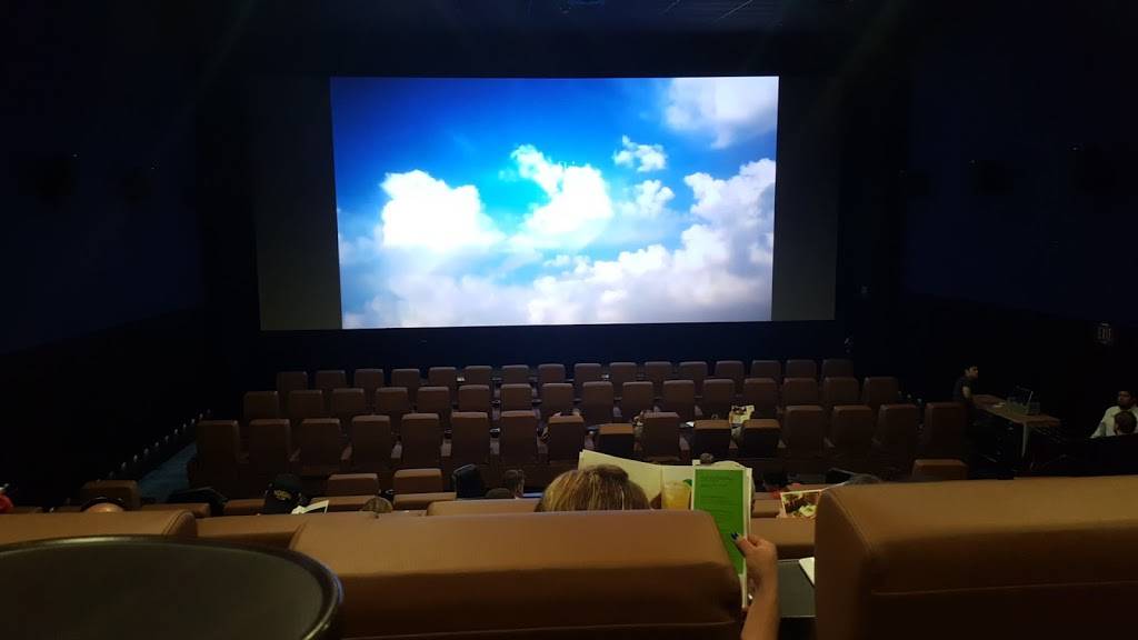 Studio Movie Grill Pearland | restaurant | 8440 S Sam Houston Pkwy E, Houston, TX 77075, USA | 7138212400 OR +1 713-821-2400