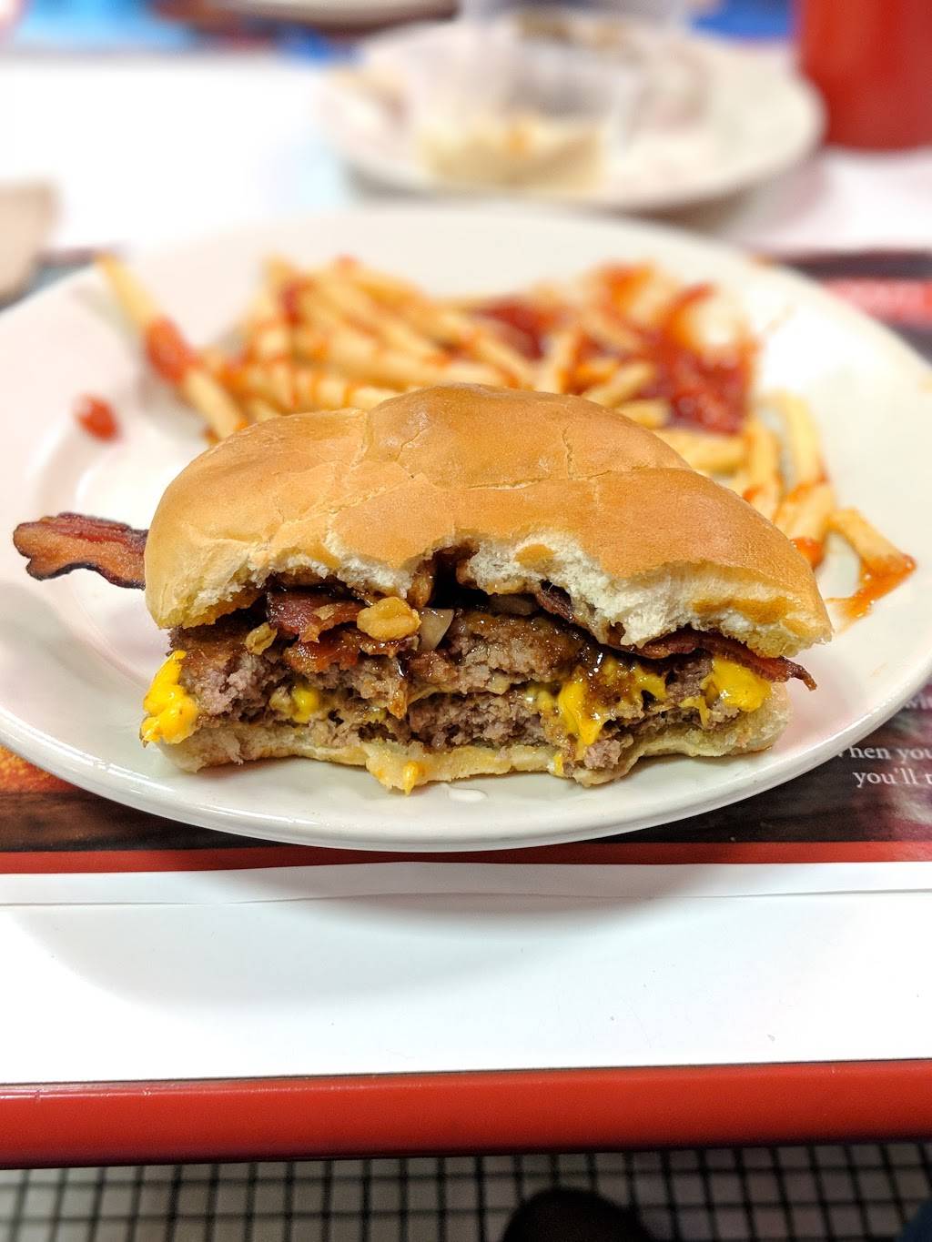 Steak n Shake | restaurant | 9700 S, South Blvd, Charlotte, NC 28273, USA | 7045536344 OR +1 704-553-6344