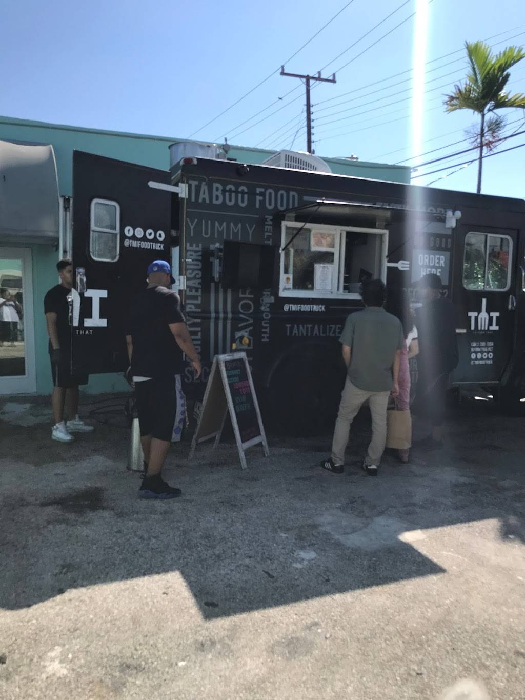 Juuuicy: Market, Vegan Food, Event Venue & More | restaurant | 540 Northwood Rd, West Palm Beach, FL 33407, USA | 5615084841 OR +1 561-508-4841