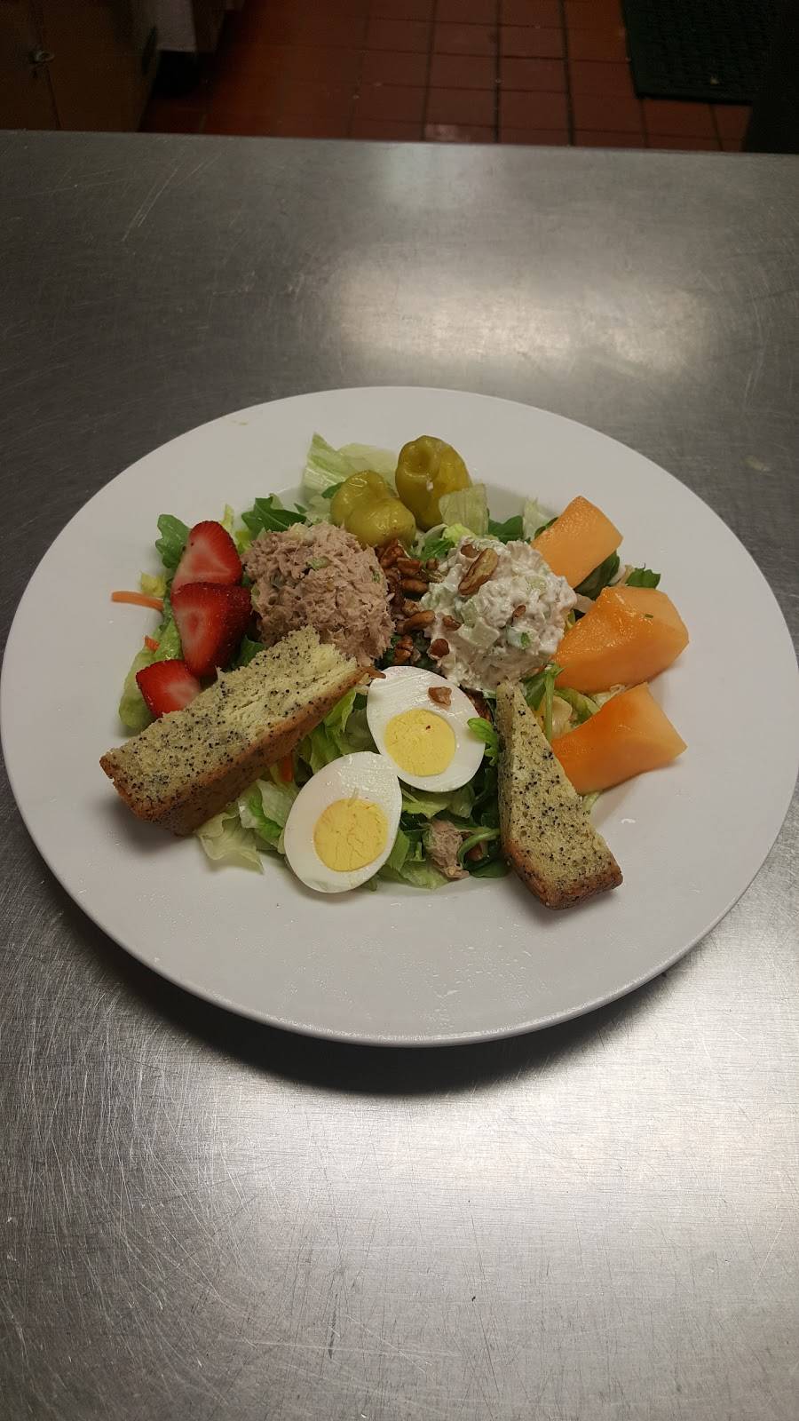 Columbos | restaurant | 2100 Bush River Rd, Columbia, SC 29210, USA | 8037442200 OR +1 803-744-2200