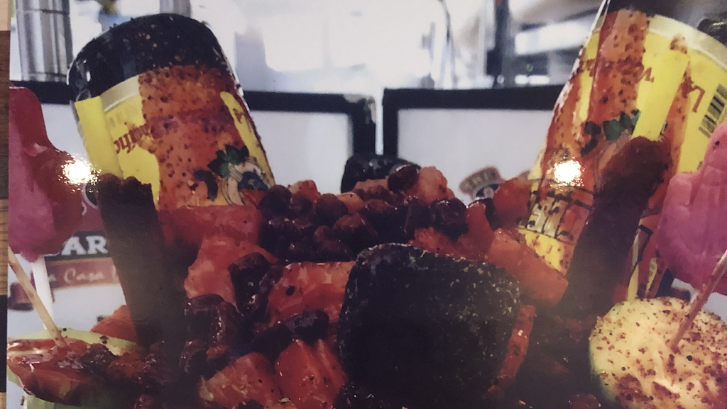 20/20 Bar & Grill | restaurant | 135 E 2nd St, Pomona, CA 91766, USA | 9094692227 OR +1 909-469-2227