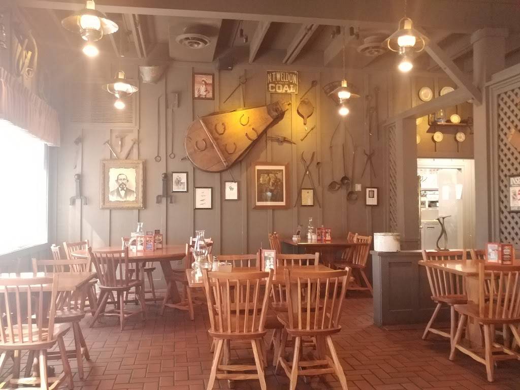 Cracker Barrel Old Country Store | restaurant | 8400 N Cracker Barrel Rd, Tucson, AZ 85743, USA | 5205791845 OR +1 520-579-1845