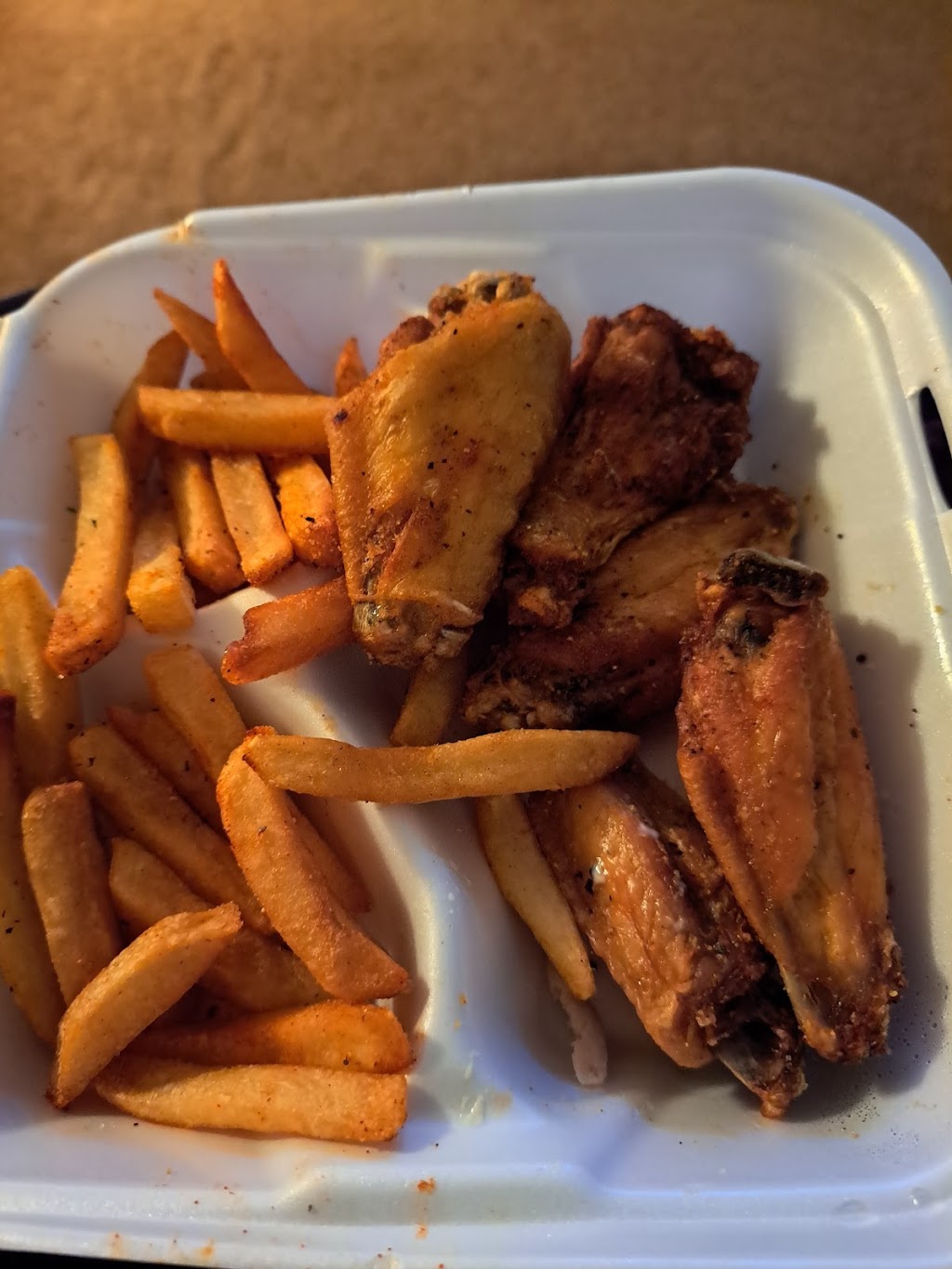 Dewayne Delicious Eats South | restaurant | 2106 Raymond Rd, Jackson, MS 39212, USA | 7692575971 OR +1 769-257-5971