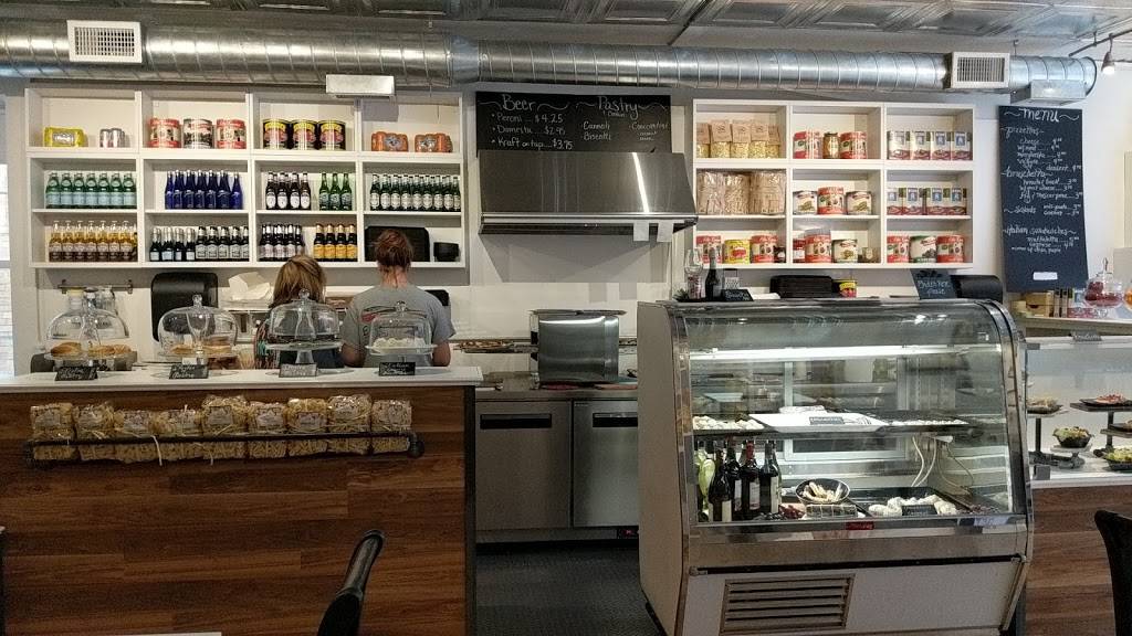 Panzas Tapping Italy | restaurant | 107 N Rogers St, Waxahachie, TX 75165, USA | 2148691269 OR +1 214-869-1269