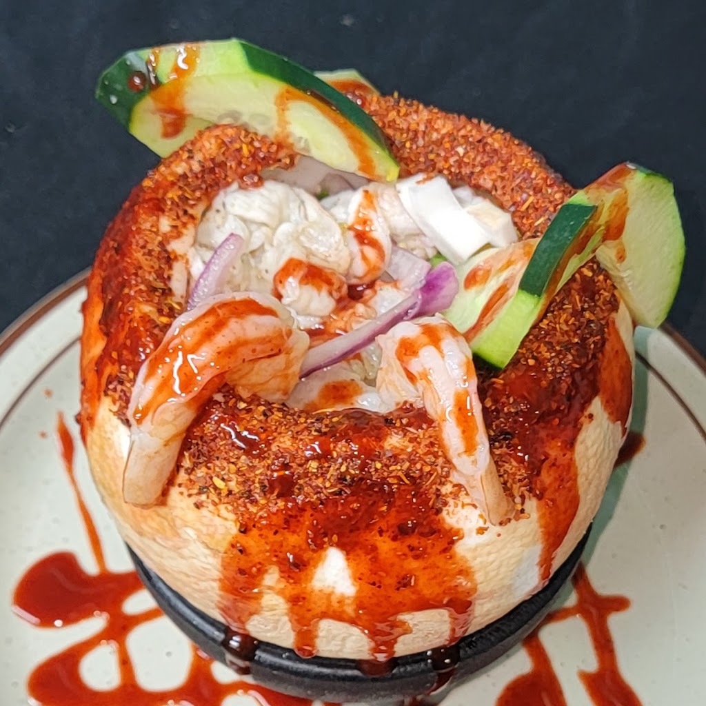 mariscos Acapulco | restaurant | 2401 White Ln, Bakersfield, CA 93304, USA | 6618343606 OR +1 661-834-3606