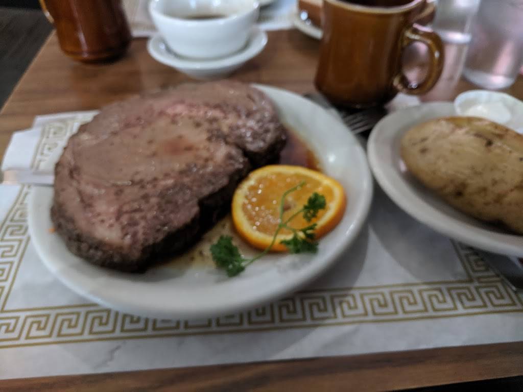 Village Kitchen | restaurant | 109 N Superior St, Angola, IN 46703, USA | 2606659053 OR +1 260-665-9053