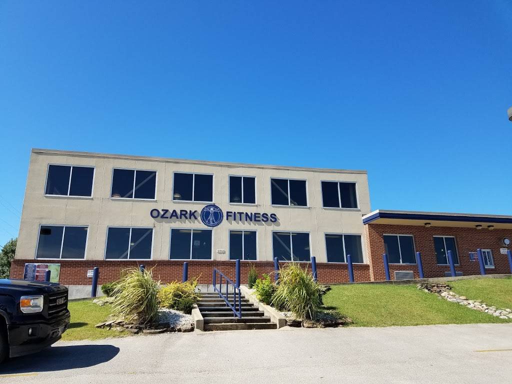 Clean & Green Smoothie & Shake Bar | restaurant | 2705 N Westwood Blvd, Poplar Bluff, MO 63901, USA | 5737783488 OR +1 573-778-3488